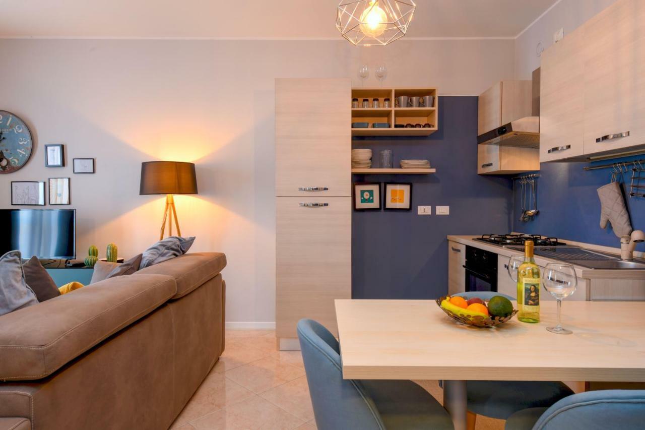DesenzanoLoft Le chateau de Margot Desenzano del Garda Buitenkant foto
